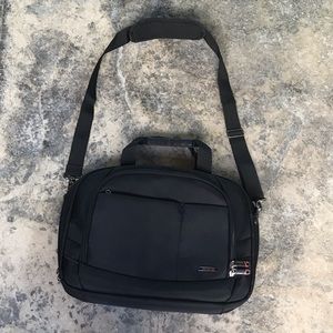 Samsonite travel work shoulder bag!!
